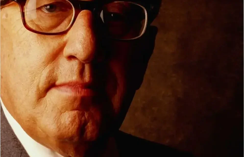 Cover of Kissinger: A Biography by Walter Isaacson kindle edition ebook